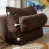 coussin de lecture triangulaire avec appui-tête et poche latérale marron