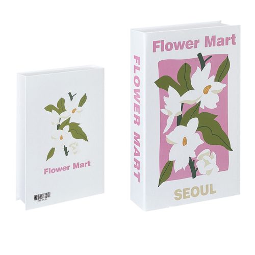 Deux boîtes blanches en forme de livre se tiennent debout comme les volumes d'une Bibliothéque. Toutes deux sont ornées de fleurs blanches et de feuilles vertes. La plus grande boîte porte l'inscription Flower Mart en rose et Seoul en jaune ; la plus petite boîte porte l'inscription Flower Mart en rose avec un code-barres.