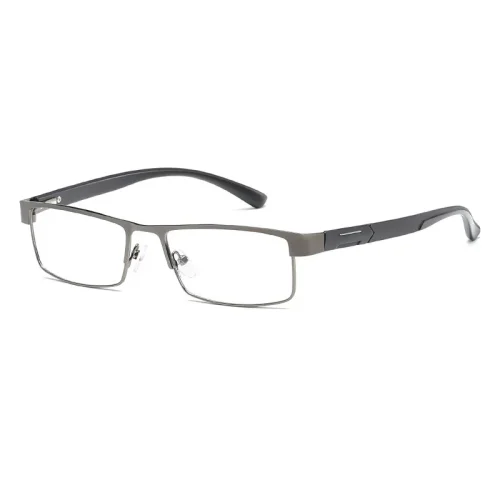 Une paire de lunettes rectangulaires avec une fine monture en métal argenté et des verres transparents. Parfaites pour la passionnée de lecture, ces lunettes modernes et élégantes présentent des branches noires avec des accents argentés et des plaquettes de nez transparentes réglables. Convient pour une utilisation quotidienne.